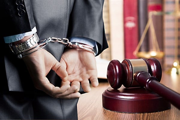 un-ano-de-prision-a-exfuncionario-que-borro-datos-de-digeig-en-2020
