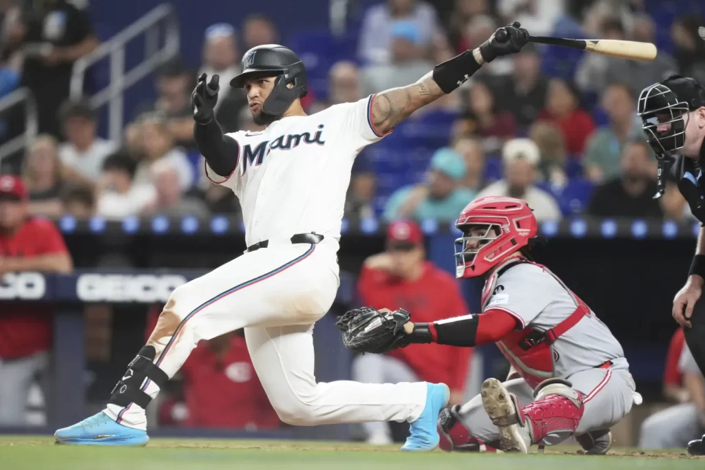 ramirez-de-3-3:-bullpen-de-miami-vence-a-reds.-guardianes-le-vuelven-a-ganar-a-yankees