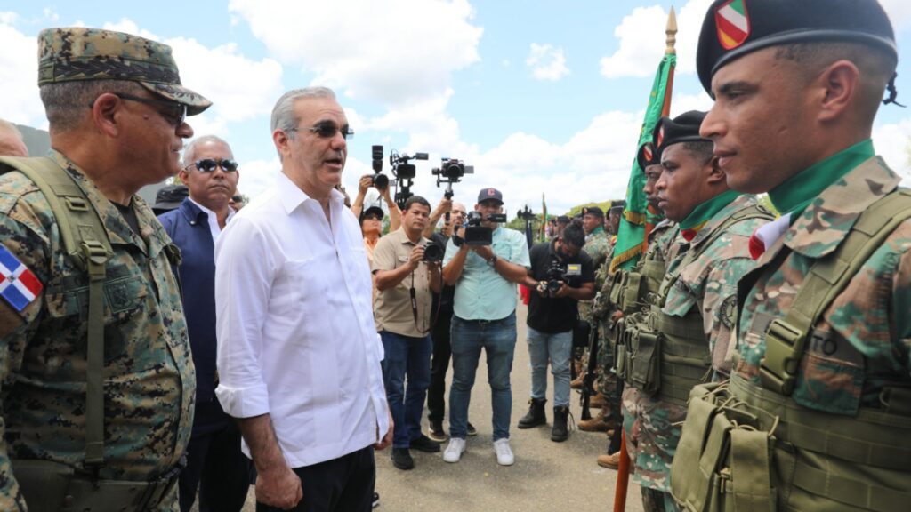 abinader-supervisa-seguridad-en-la-frontera-de-elias-pina-ante-crisis-en-haiti