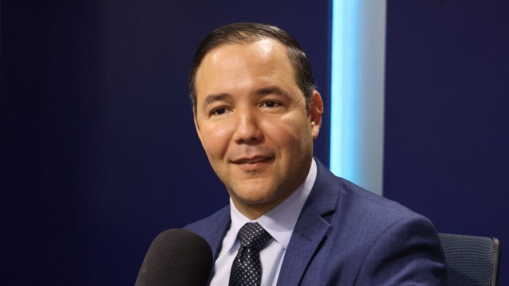 video:-ajuste-de-salario-no-es-compensan-para-alto-costo-de-vida,-dice-pujols