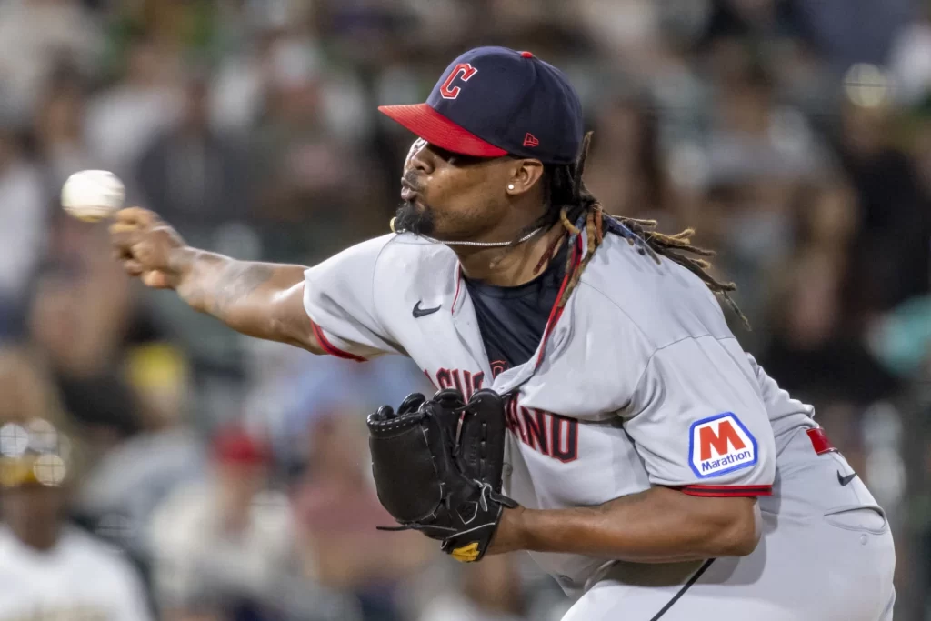 luis-ortiz,-de-los-guardians,-investigado-por-apuestas;-mlb-lo-pone-en-licencia-administrativa
