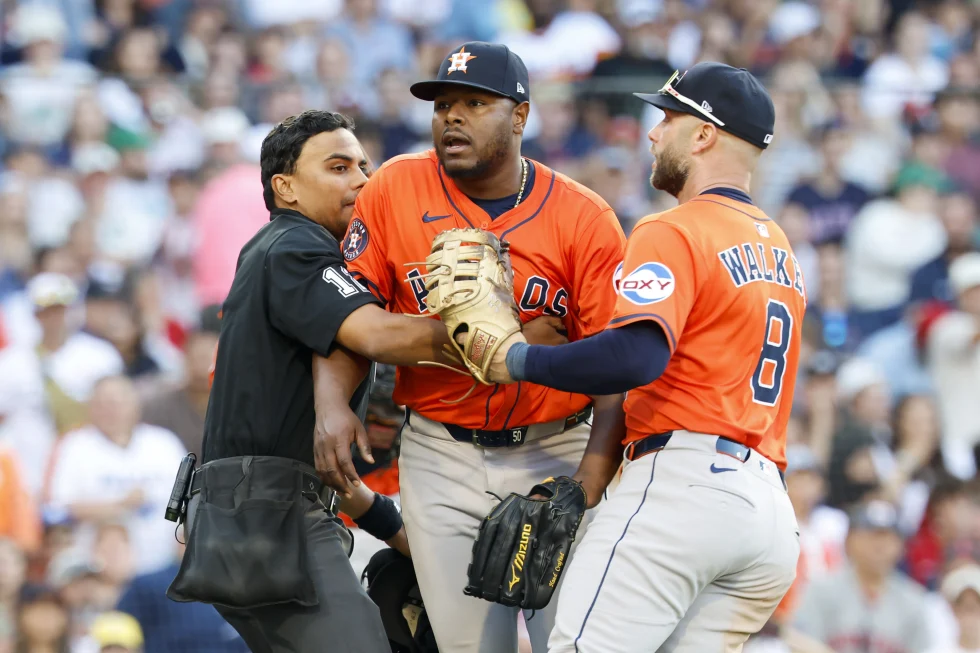 enigmatico-balk-de-neris-agita-las-bancas-de-astros-y-red-sox