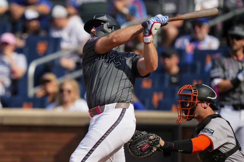 pete-alonso-conecta-su-jonron-250,mets-vencen-los-gigantes.-otros-resultados