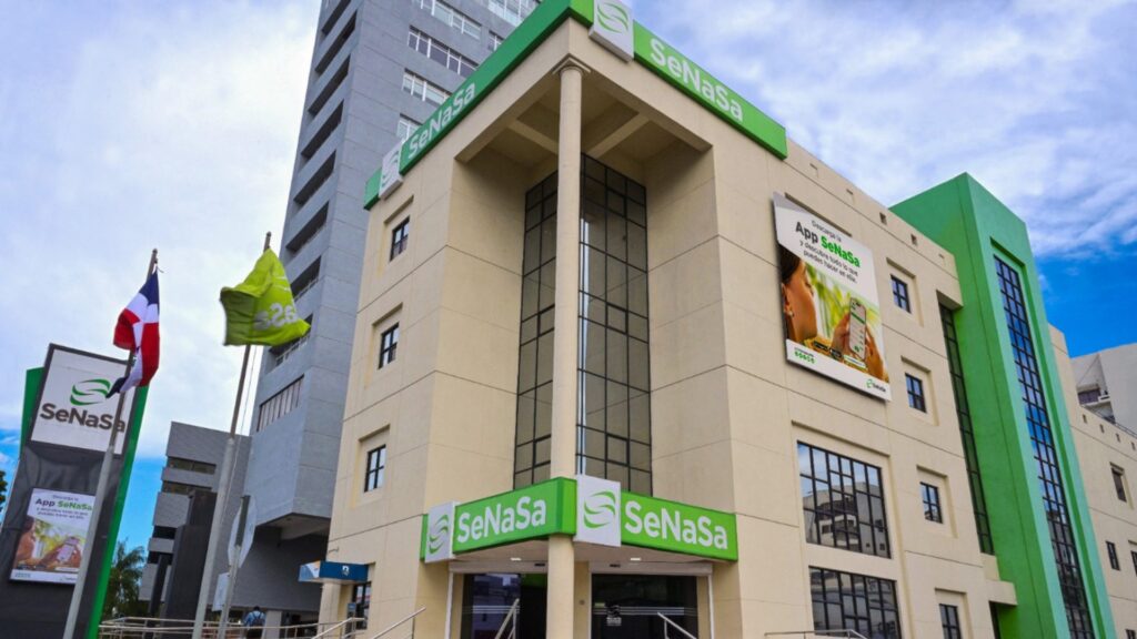 senasa-asegura-medicamentos-tras-fin-de-contrato-con-farmacard