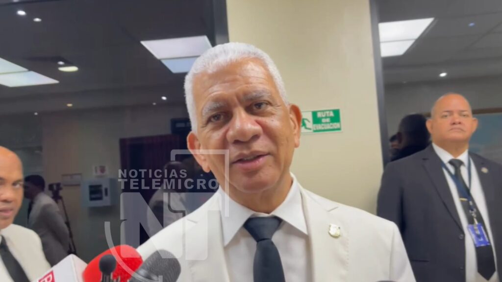 video:-abinader-ha-trabajado-en-beneficio-de-rd,-dice-presidente-del-senado