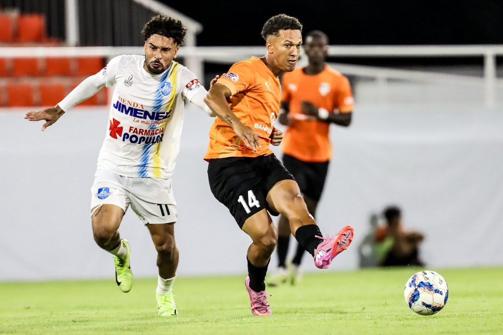 cibao-fc- remonta-con-goles-de-reyes-y-lopez-y-vence-atlantico-fc