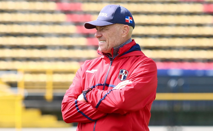 neveleff-continuara-con-la-seleccion dominicana-para-el-ciclo-mundialista-2030