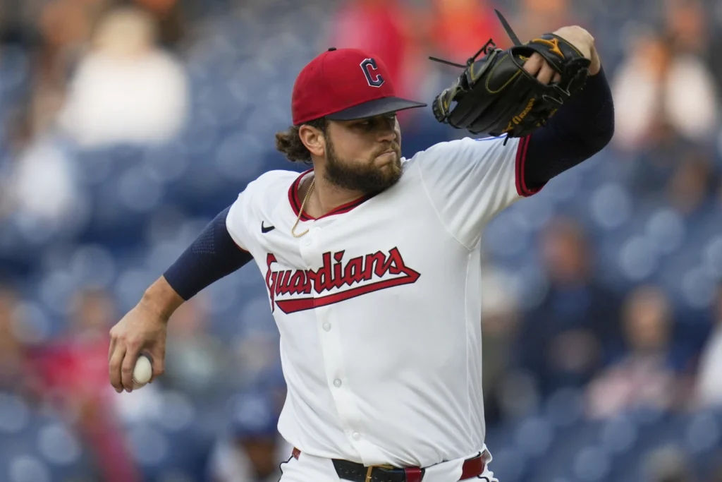 cecconi-coqueteo-con-un-no-hitter, guardians-vencen-royals,-rangers-a-cerveceros