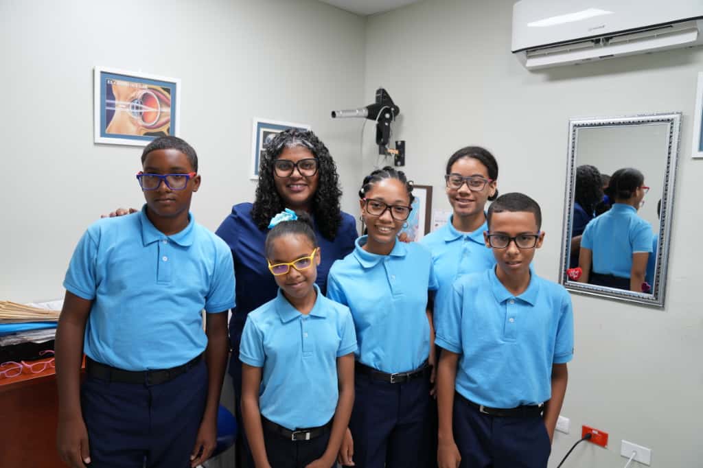 inabie-beneficia-a-mas-de-46-mil-estudiantes-con-atenciones-visuales-durante-este-gobierno