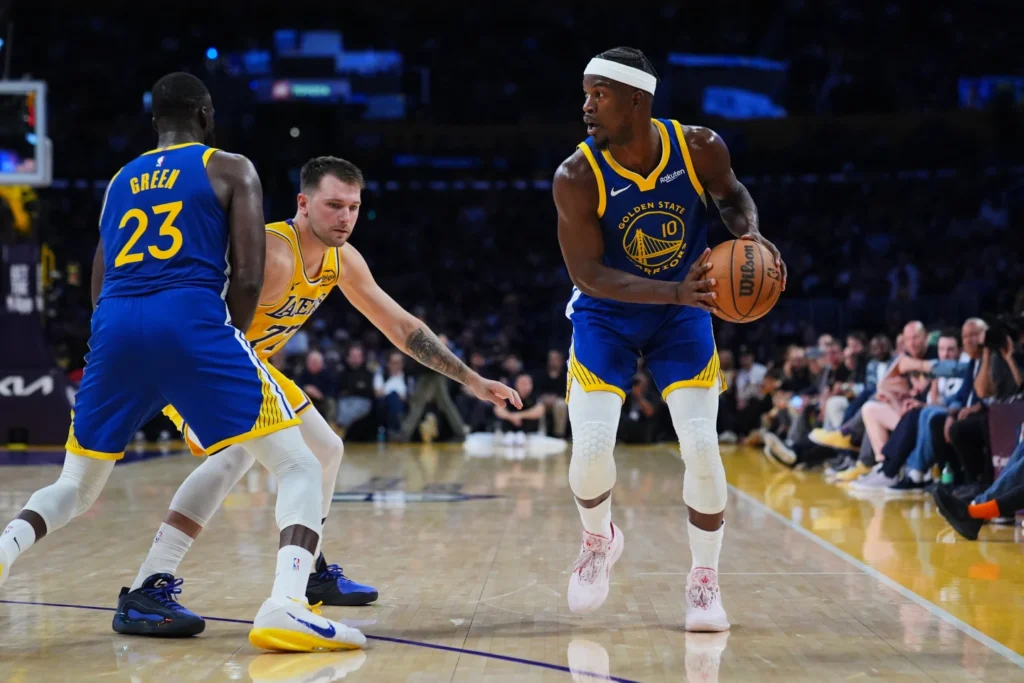luka-anota-43,-pero-los-warriors-de-butler-superan-a-los-lakers-119-109-en-un-inicio-de-temporada-sin-lebron