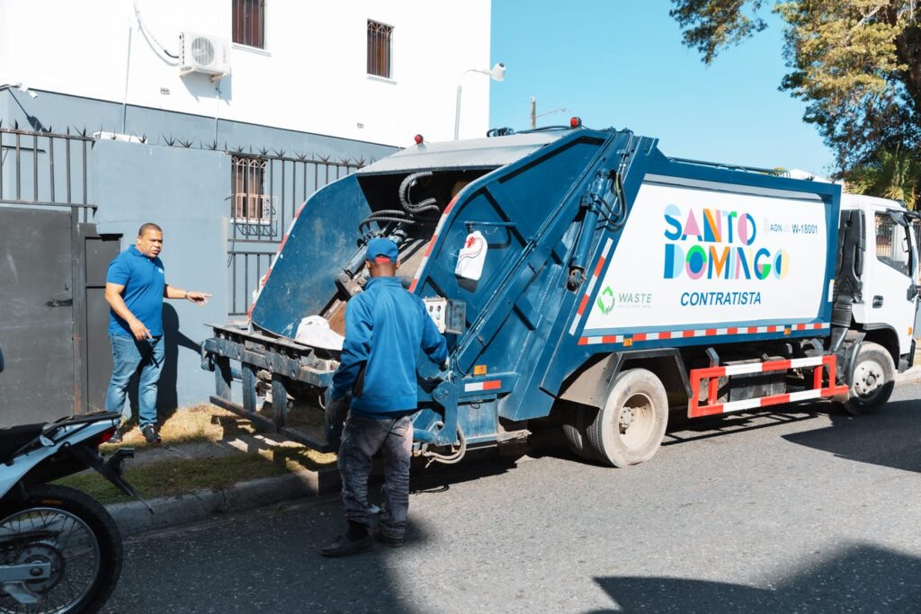 alcaldia-del-distrito-nacional-intensifica-operativo-especial-de-limpieza-navidena