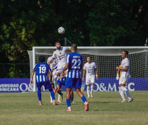 pantoja-vence-a-oym-en-duelo-capitalino