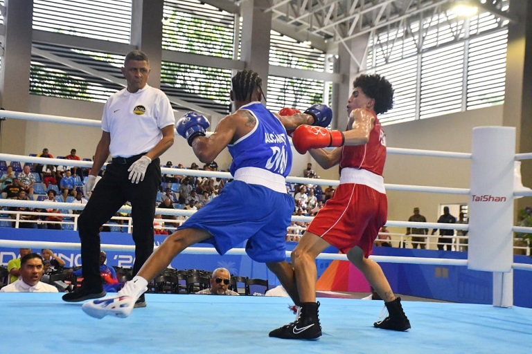 yunior-alcantara-avanza-a-semifinales-del-boxeo