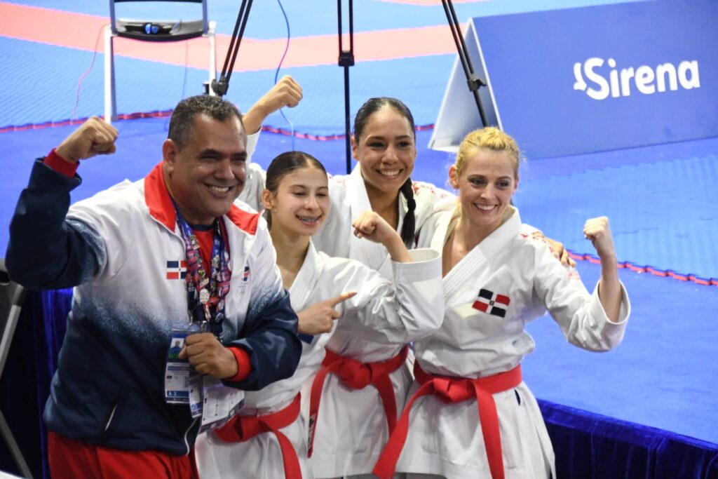 karate-dominicano-suma-dos-oros,-una-plata-y-un-bronce