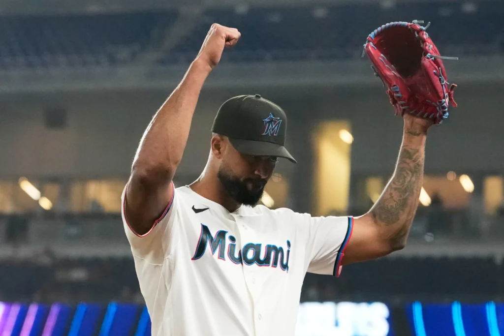 alcantara-lanzo-blanqueada.-resultados-mlb