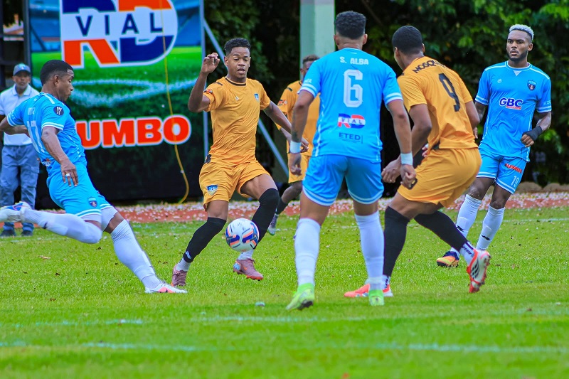 salcedo-fc-inicia-con-autoridad-la-defensa-de-su-titulo