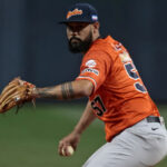 Estrellas anuncian relevista Richard Guasch como importado