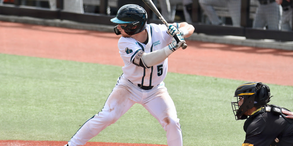 toros-anuncian-contratacion-del-utility-payton-eeles